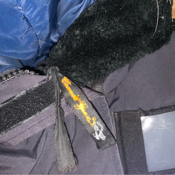 Canada Goose Resolute Parka - the most practical/functional, Canada Goose jacket - Picture 15 of 16